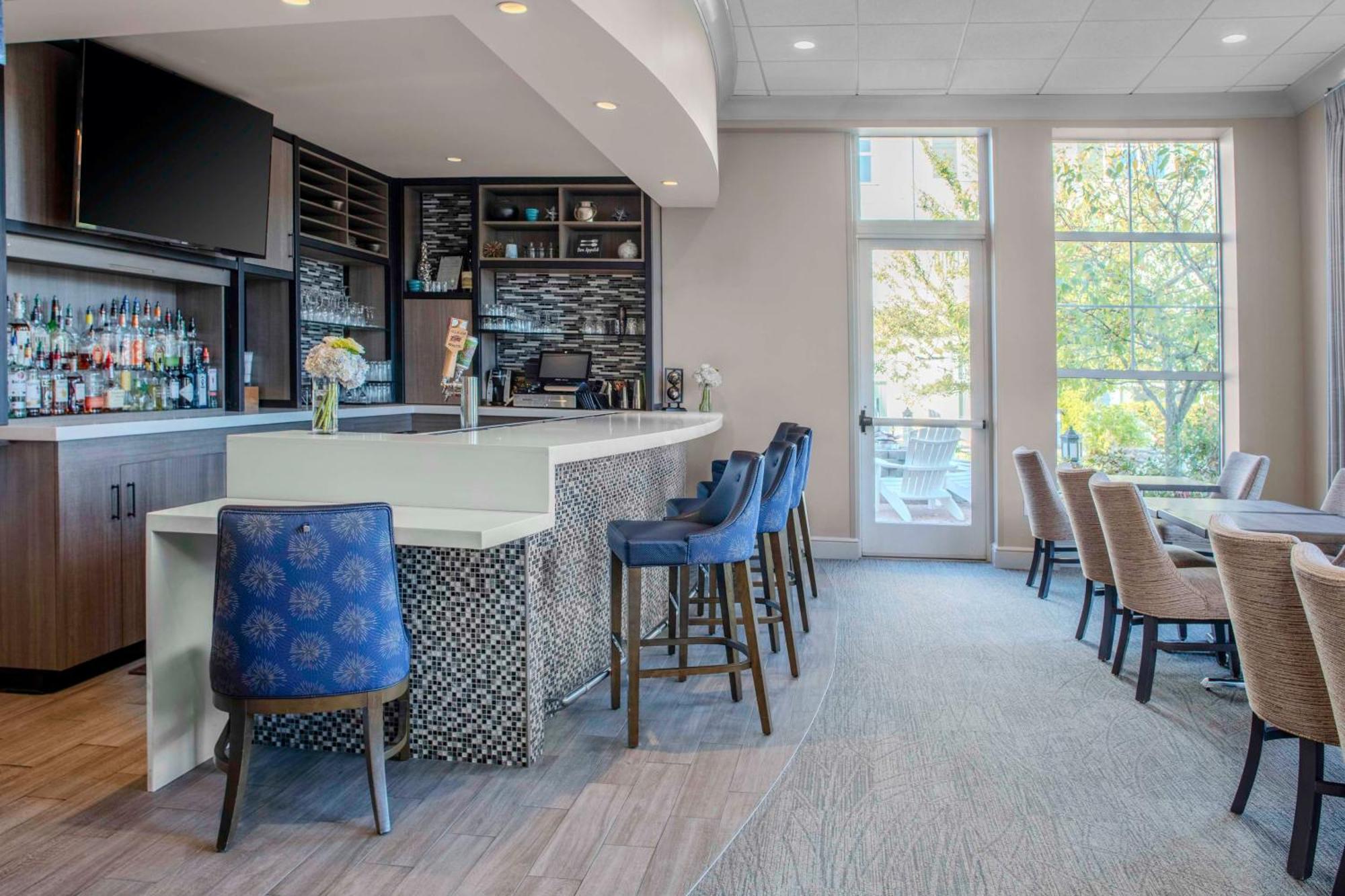 Hilton Garden Inn Freeport Downtown Esterno foto