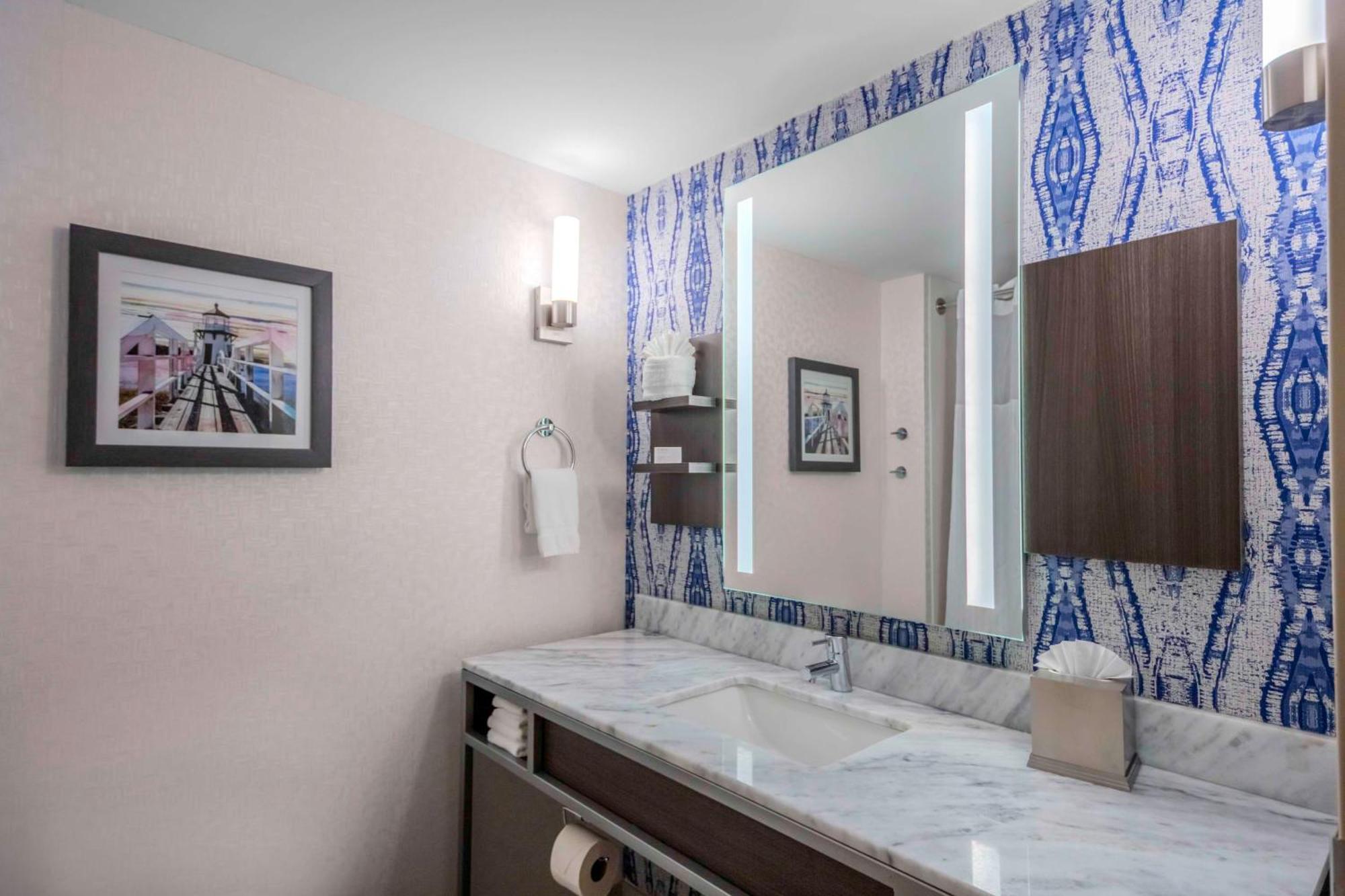 Hilton Garden Inn Freeport Downtown Esterno foto